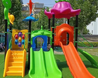 幼儿园滑滑梯目标解析 内蒙乌海幼儿园滑梯与振鹏幼教玩具的完美结合