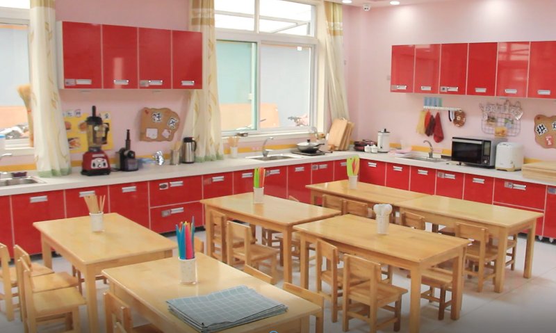 济南市天桥区幼教中心实验幼儿园 创新党建模式，游戏点亮童年以优质幼教设施护航成长